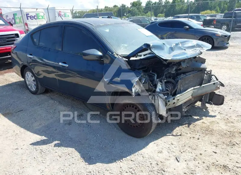 2017 Nissan VERSA фото