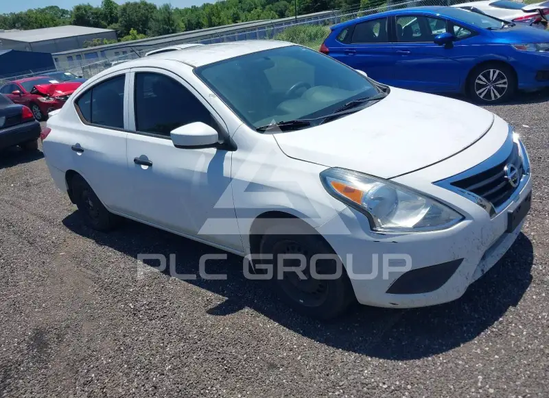 2017 Nissan VERSA фото