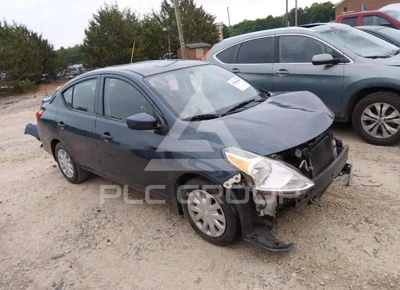 2017 Nissan VERSA photo