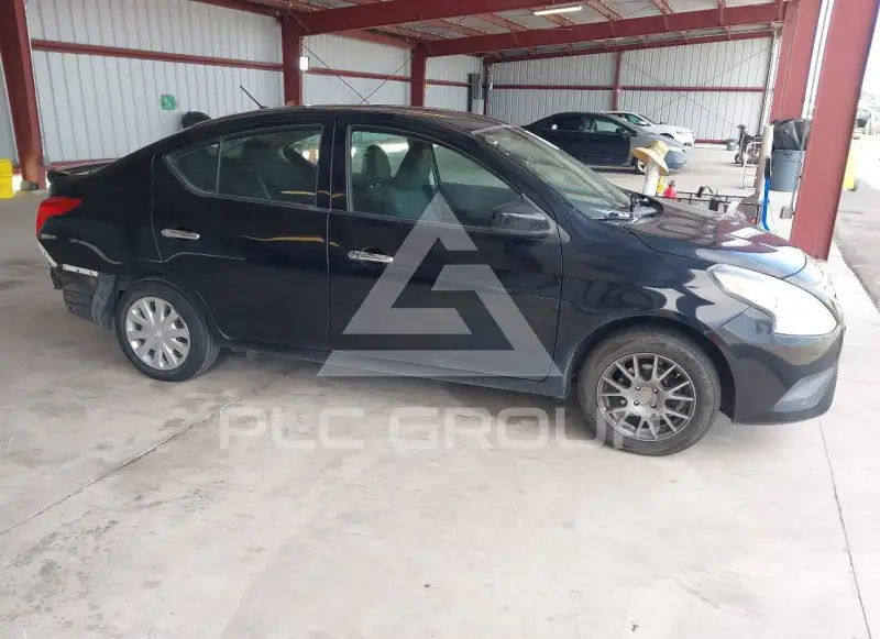 2017 Nissan VERSA photo