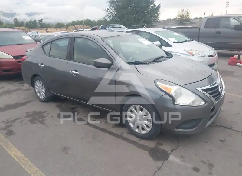 2017 Nissan VERSA фото