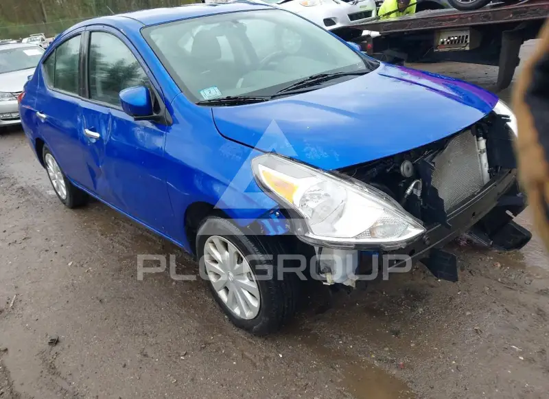 2017 Nissan VERSA фото