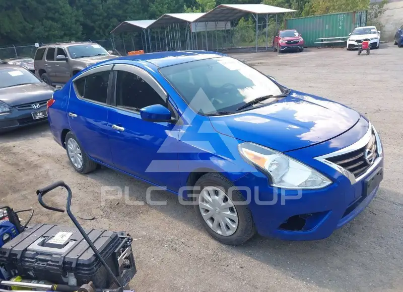 2017 Nissan VERSA фото