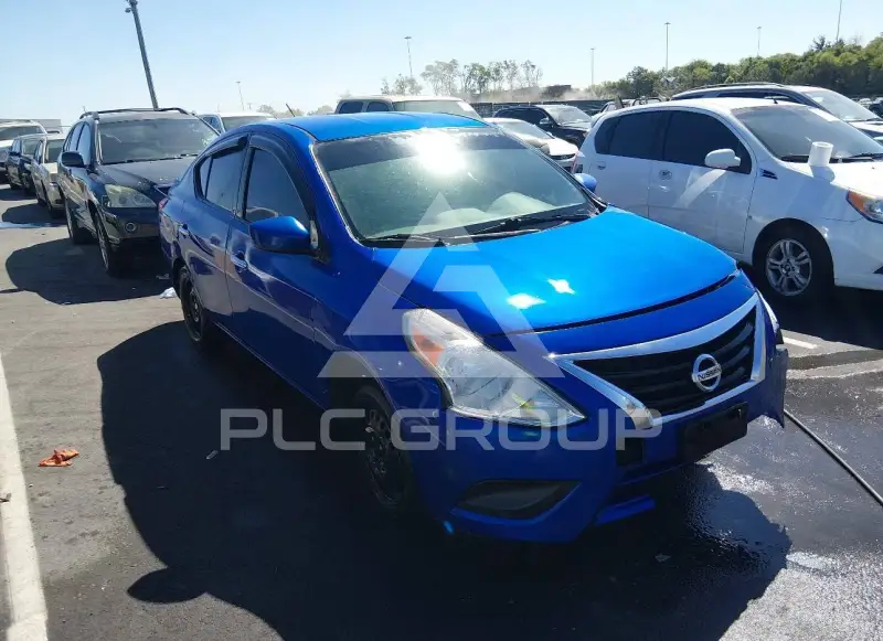 2017 Nissan VERSA фото