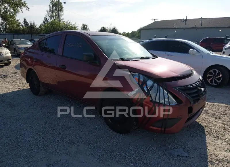 2017 Nissan VERSA фото
