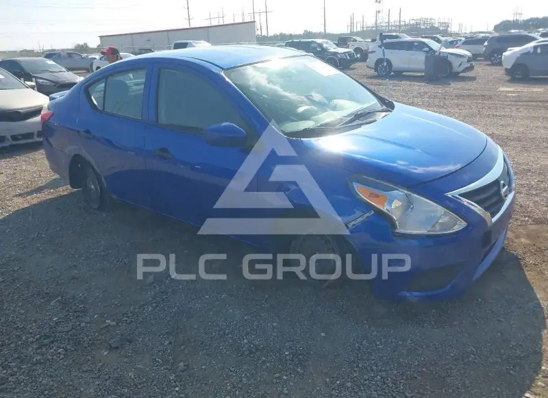 2017 Nissan VERSA фото