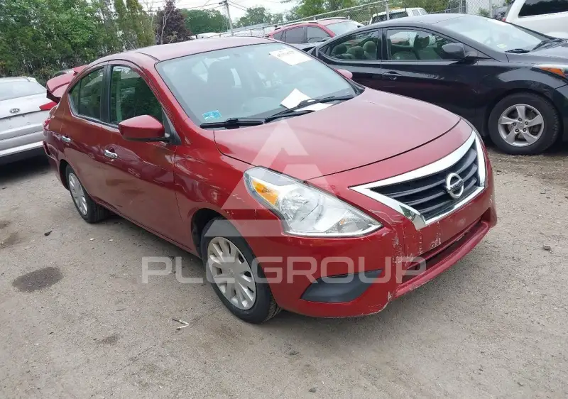 2017 Nissan VERSA фото