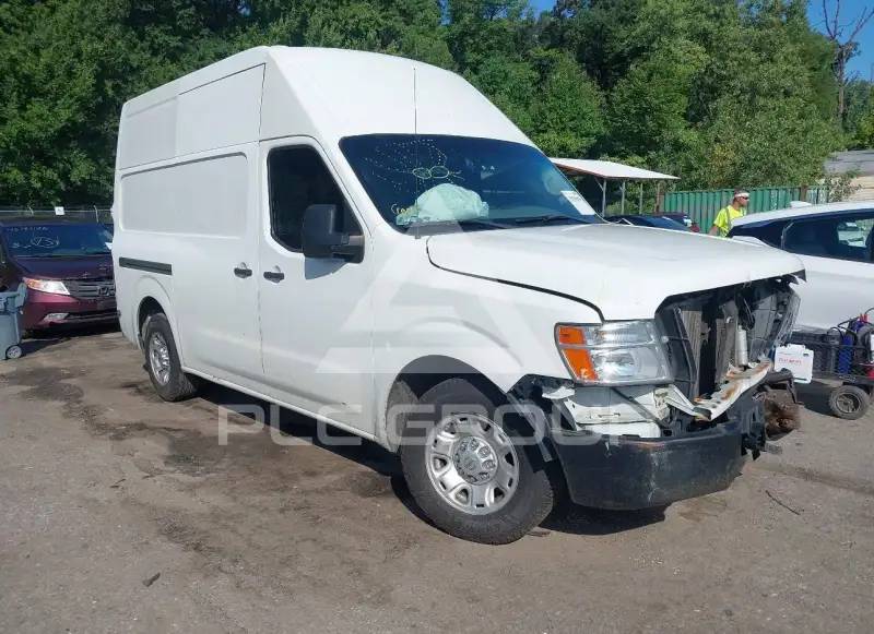 2017 Nissan NV 2500 photo