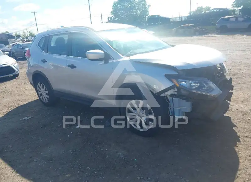2017 Nissan ROGUE photo