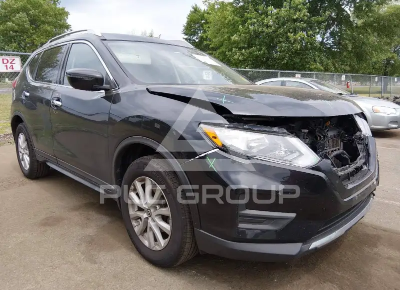 2017 Nissan ROGUE photo