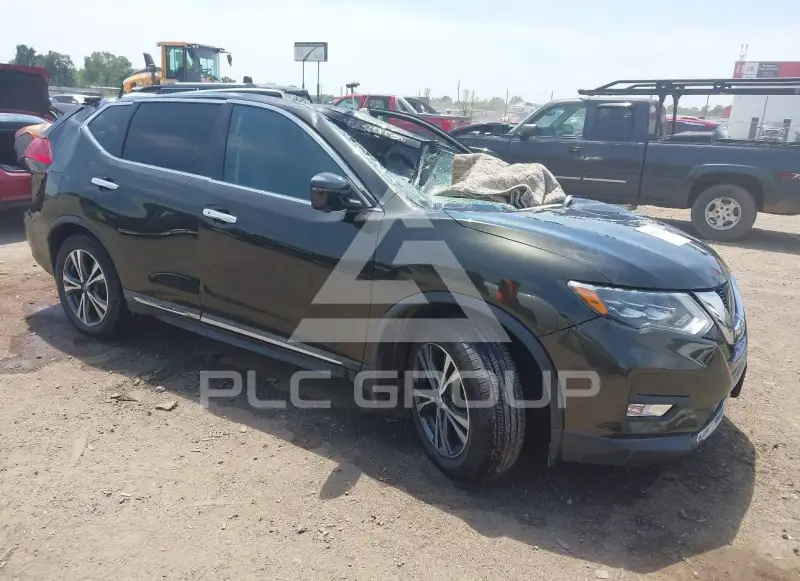 2017 Nissan ROGUE photo