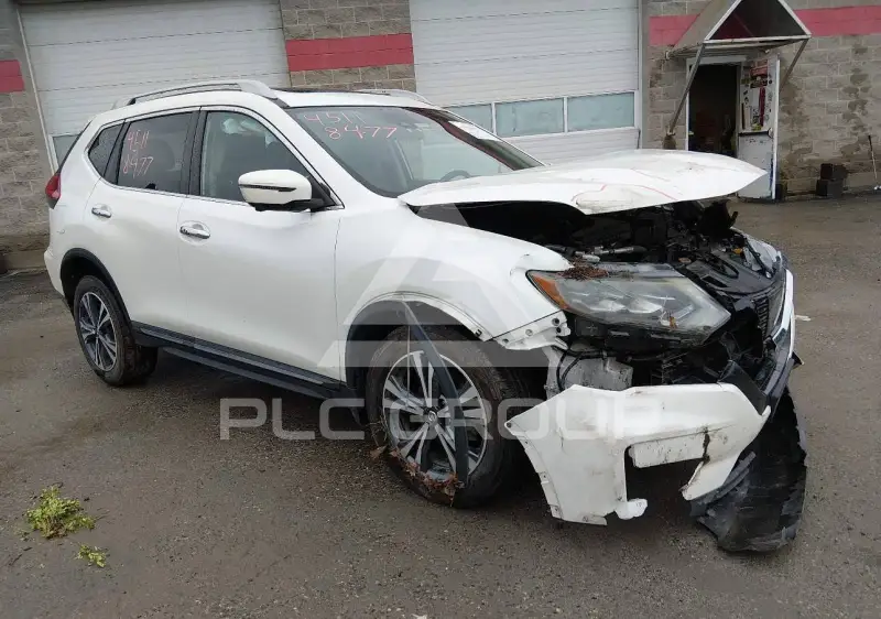 2017 Nissan ROGUE photo