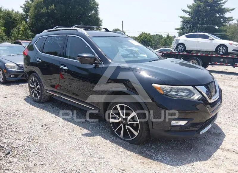2017 Nissan ROGUE photo