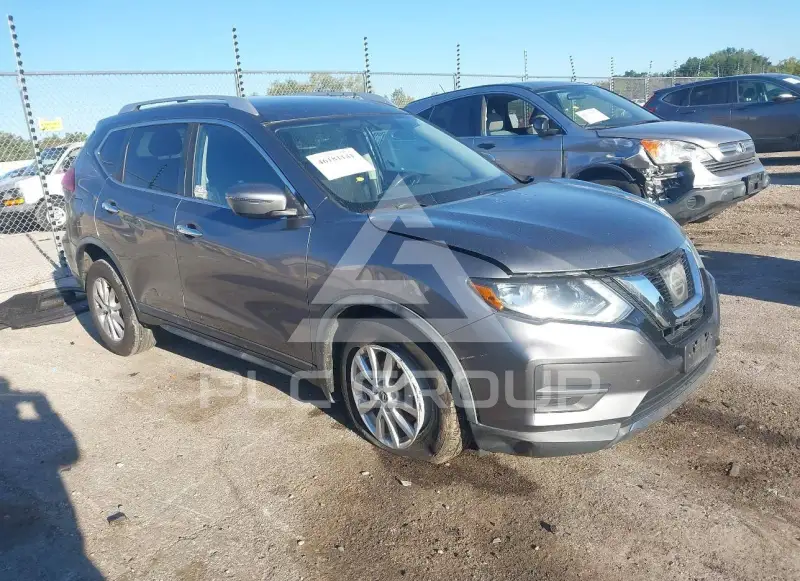 2017 Nissan ROGUE photo