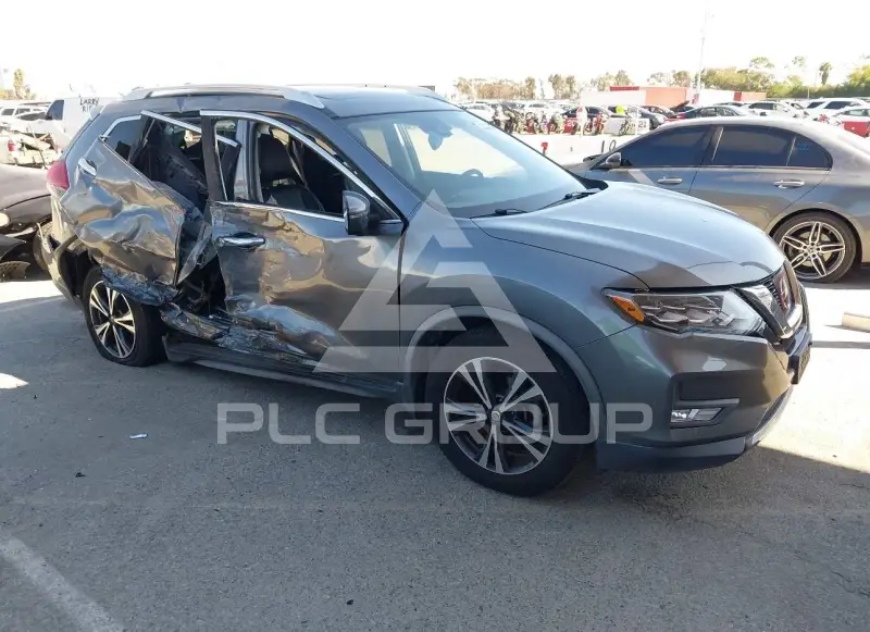 2017 Nissan ROGUE фото