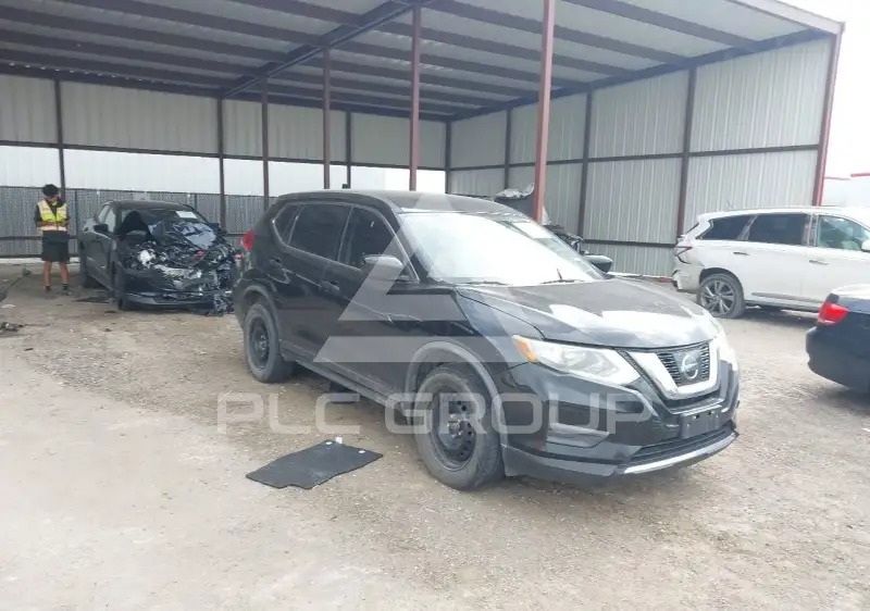 2017 Nissan ROGUE photo
