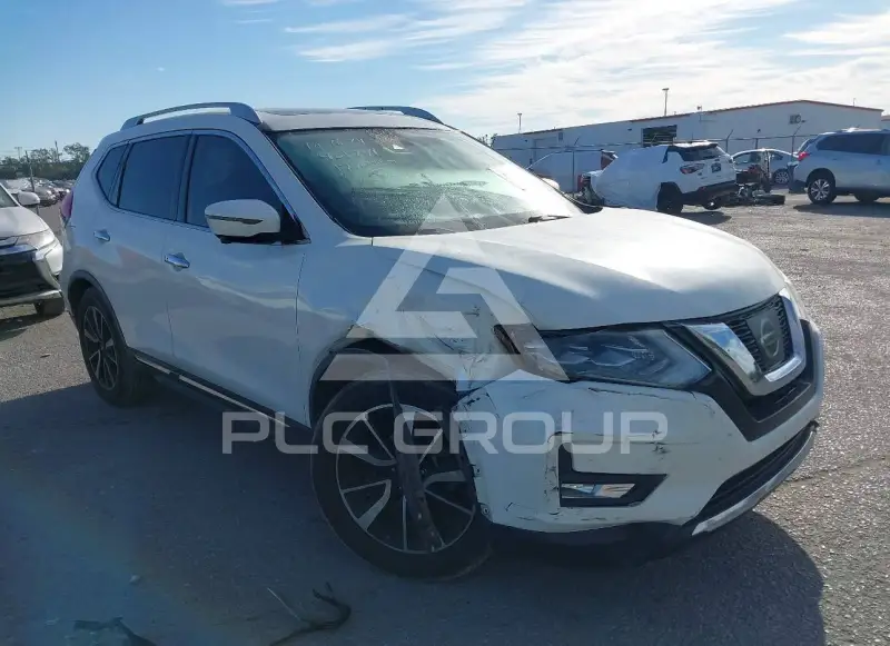 2017 Nissan ROGUE photo
