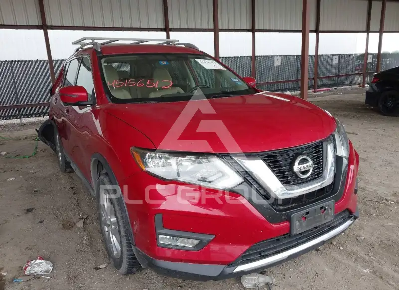 2017 Nissan ROGUE photo