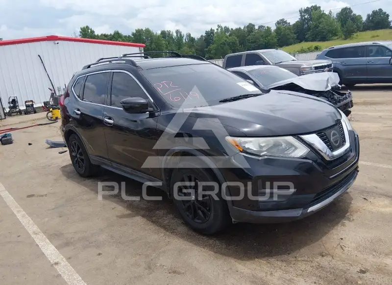 2017 Nissan ROGUE photo