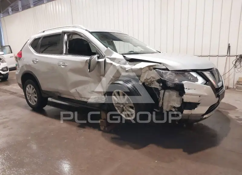 2017 Nissan ROGUE фото