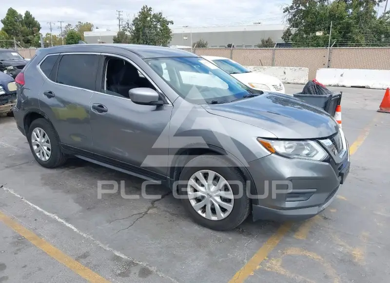 2017 Nissan ROGUE photo