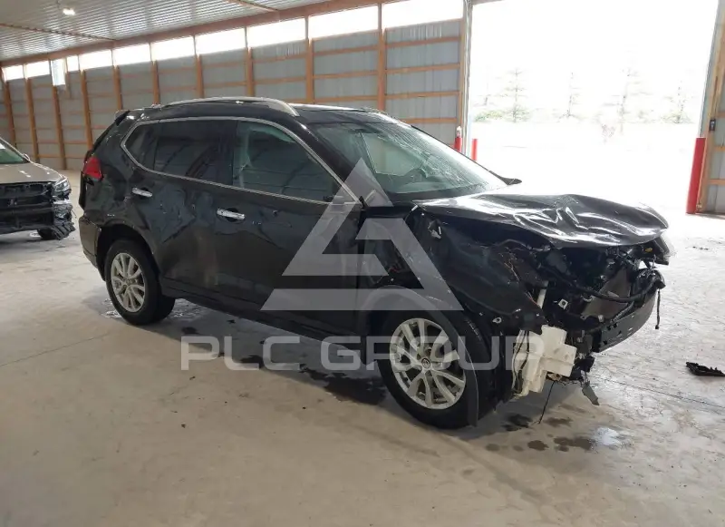 2017 Nissan ROGUE photo
