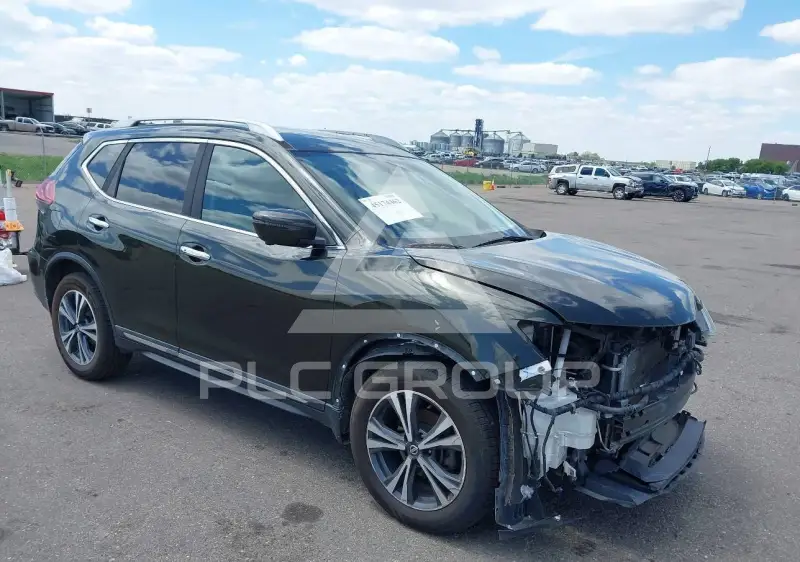 2017 Nissan ROGUE фото