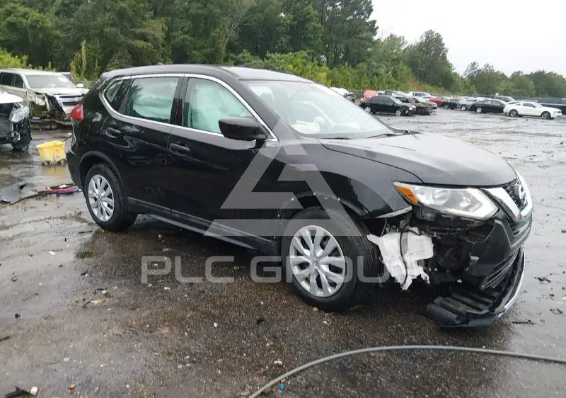 2017 Nissan ROGUE photo