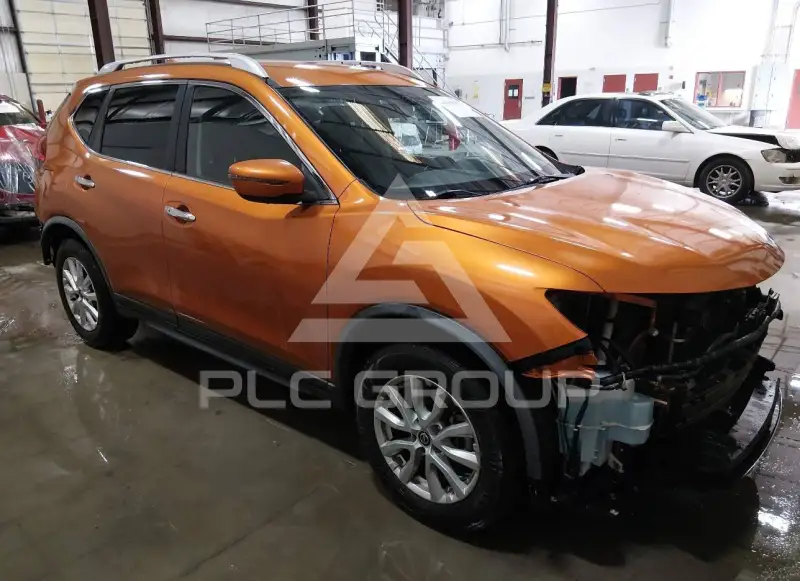 2017 Nissan ROGUE photo