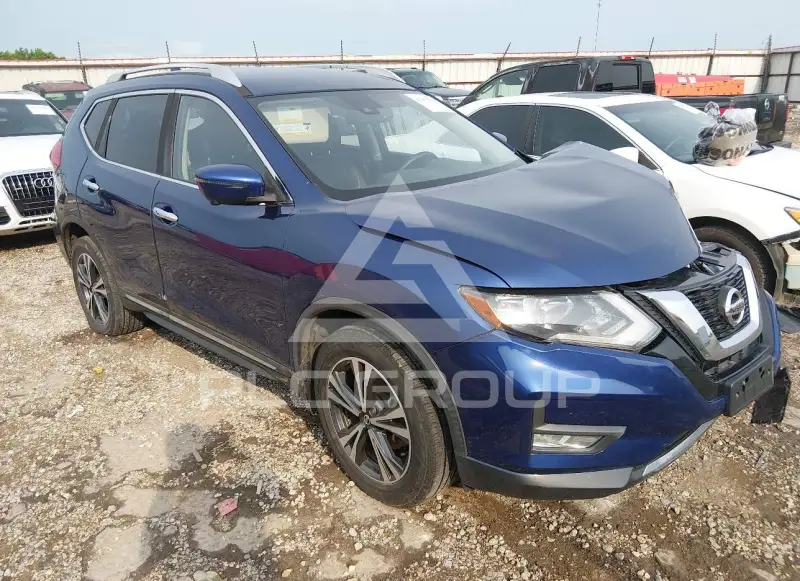2017 Nissan ROGUE фото