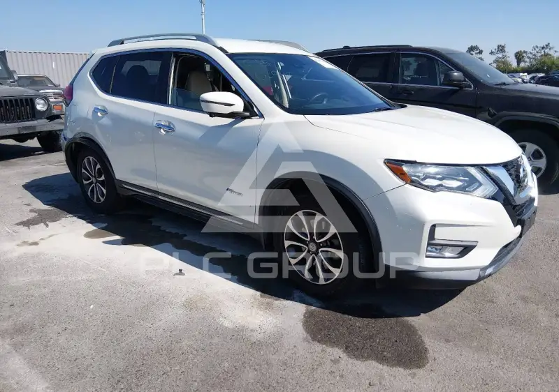 2017 Nissan ROGUE фото