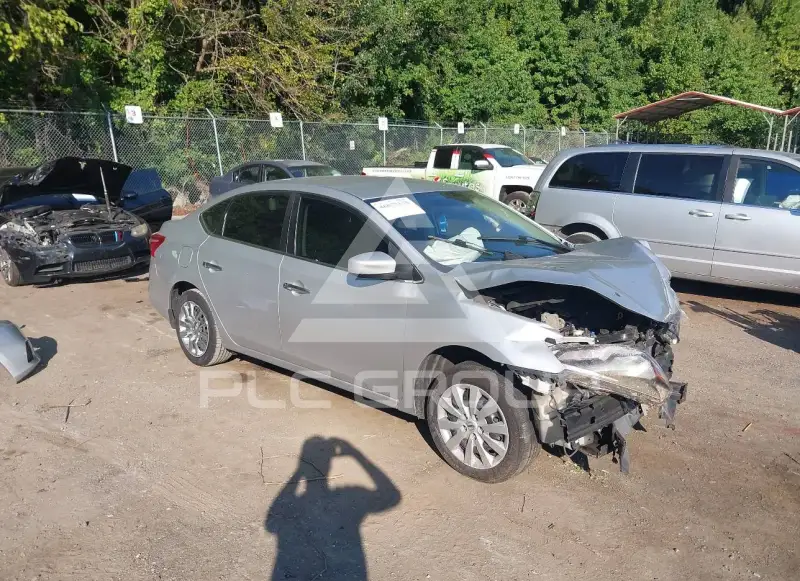 2017 Nissan SENTRA фото