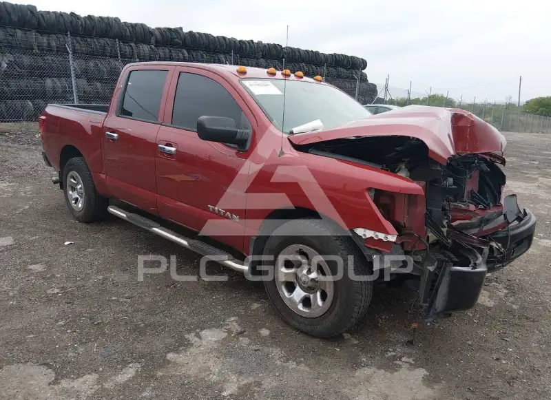 2017 Nissan TITAN фото