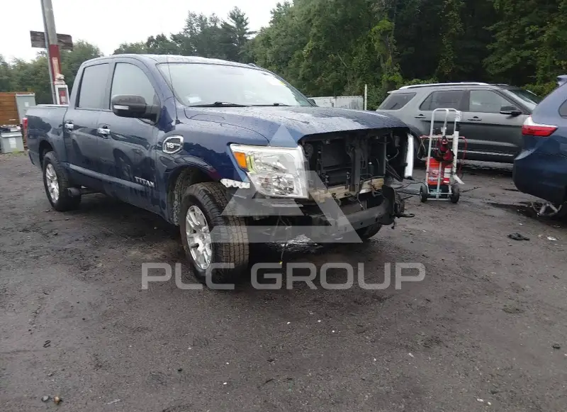 2017 Nissan TITAN фото