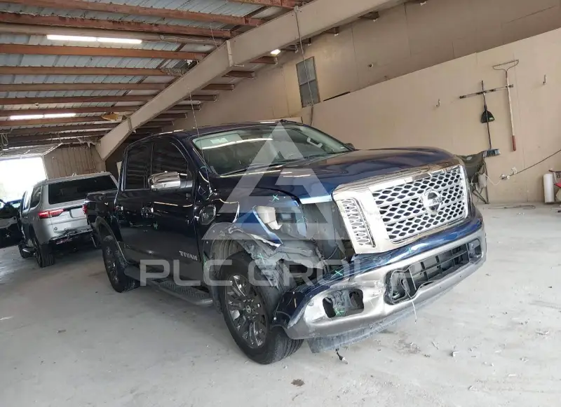 2017 Nissan TITAN photo