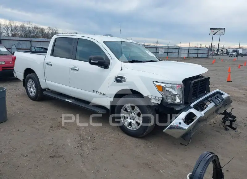 2017 Nissan TITAN photo