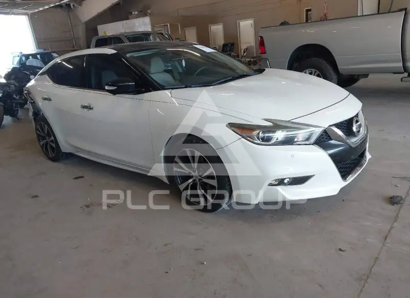 2017 Nissan MAXIMA photo