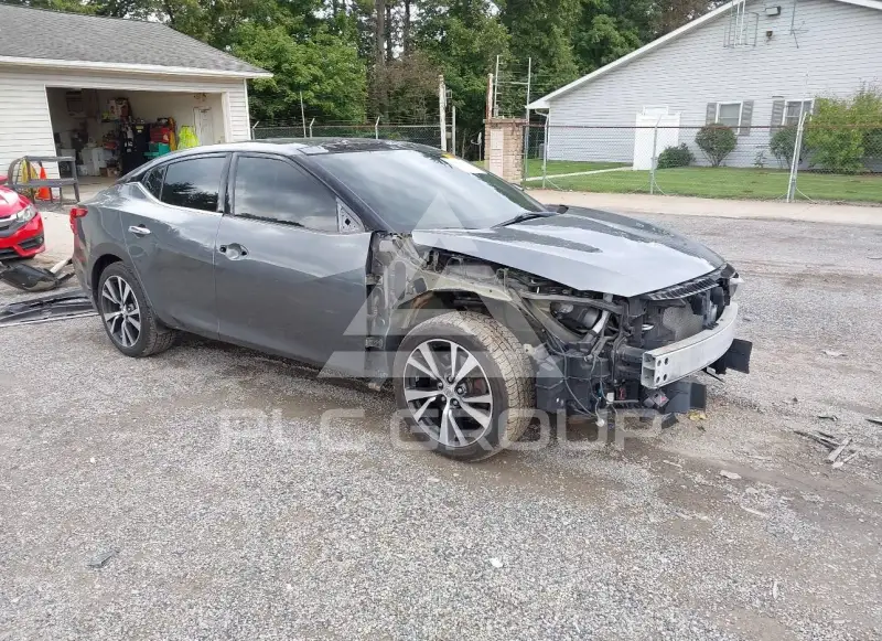 2017 Nissan MAXIMA photo