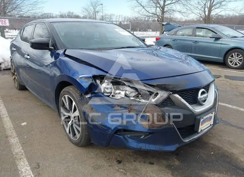 2017 Nissan MAXIMA photo
