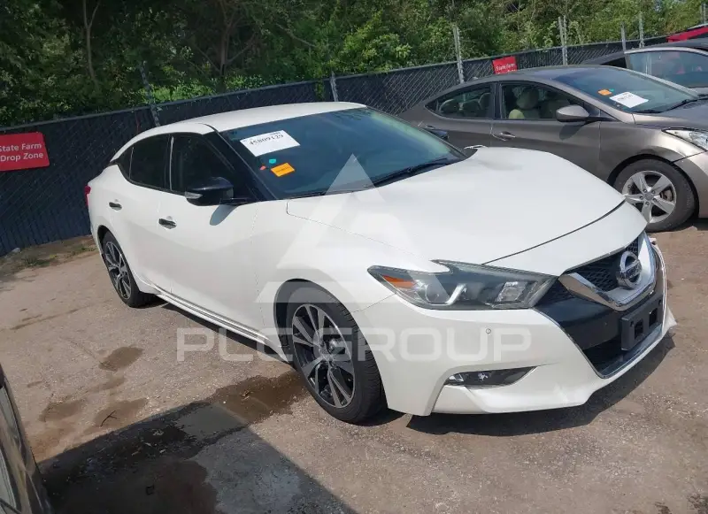 2017 Nissan MAXIMA photo