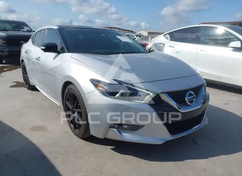 2017 Nissan MAXIMA photo