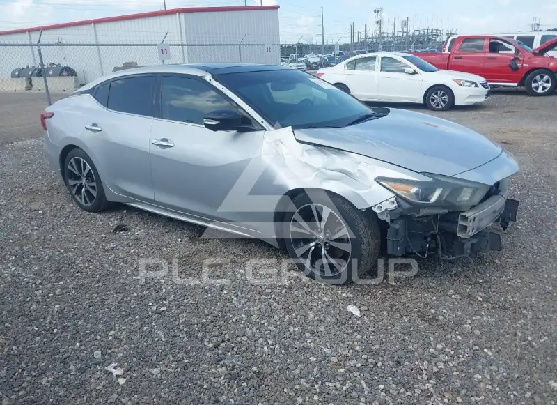 2017 Nissan MAXIMA photo