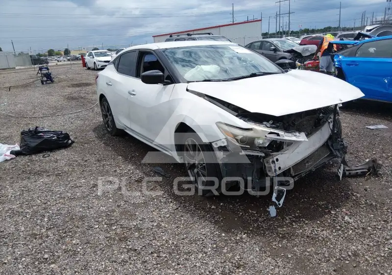 2017 Nissan MAXIMA photo