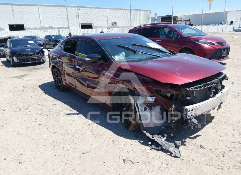 2017 Nissan MAXIMA photo