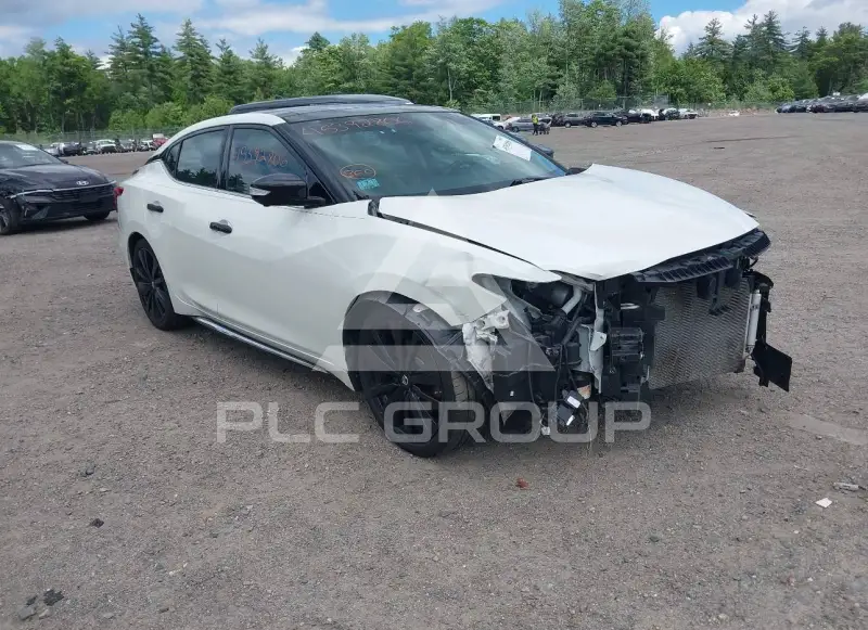 2017 Nissan MAXIMA photo