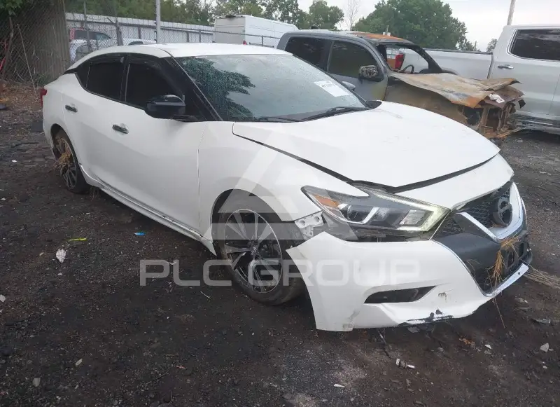 2017 Nissan MAXIMA photo