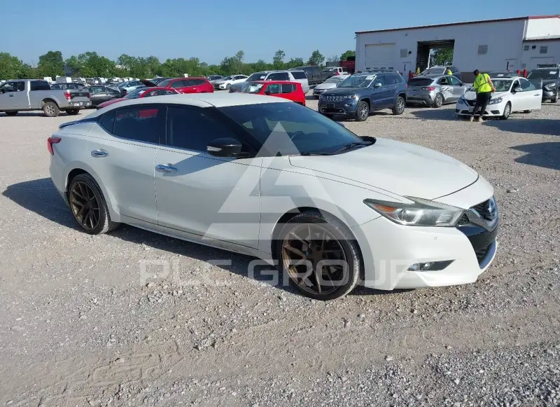 2017 Nissan MAXIMA photo