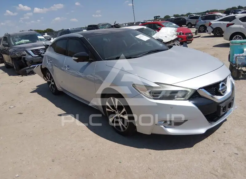 2017 Nissan MAXIMA photo
