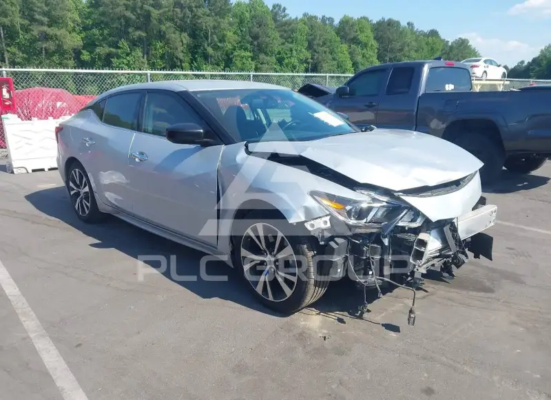 2017 Nissan MAXIMA photo