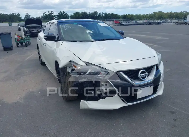 2017 Nissan MAXIMA photo